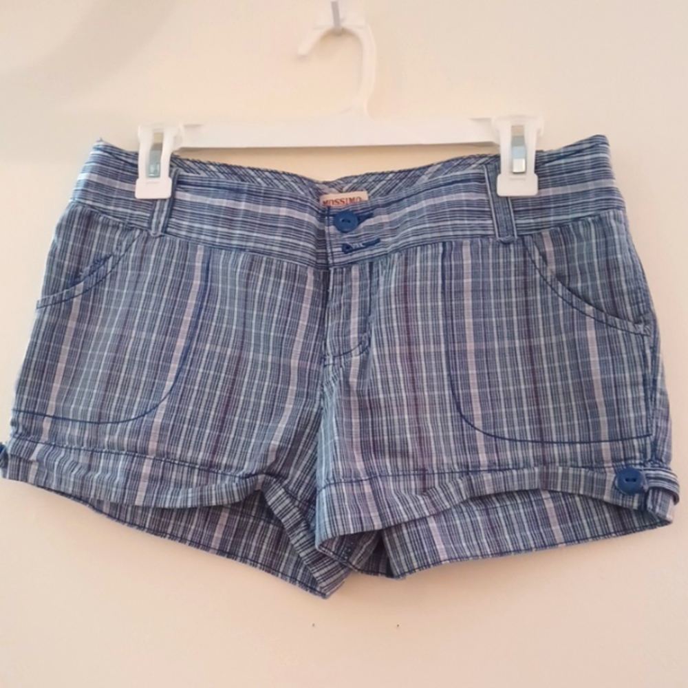 Women's Mossimo Supply Co. Size 7 blue plaid shorts